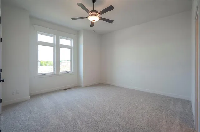 $708,640 | 8212 Northwest 89th Terrace, Kansas City, MO 64153