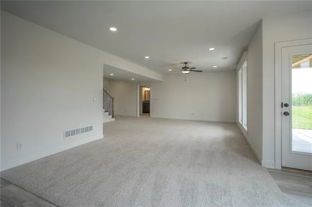 $708,640 | 8212 Northwest 89th Terrace, Kansas City, MO 64153