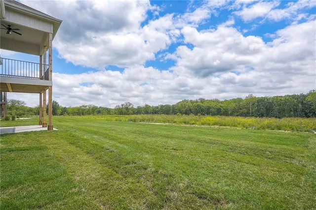 $708,640 | 8212 Northwest 89th Terrace, Kansas City, MO 64153