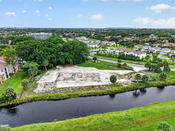 $3,200,000 | 22962 Camino Del Mar, Boca Raton, FL 33433