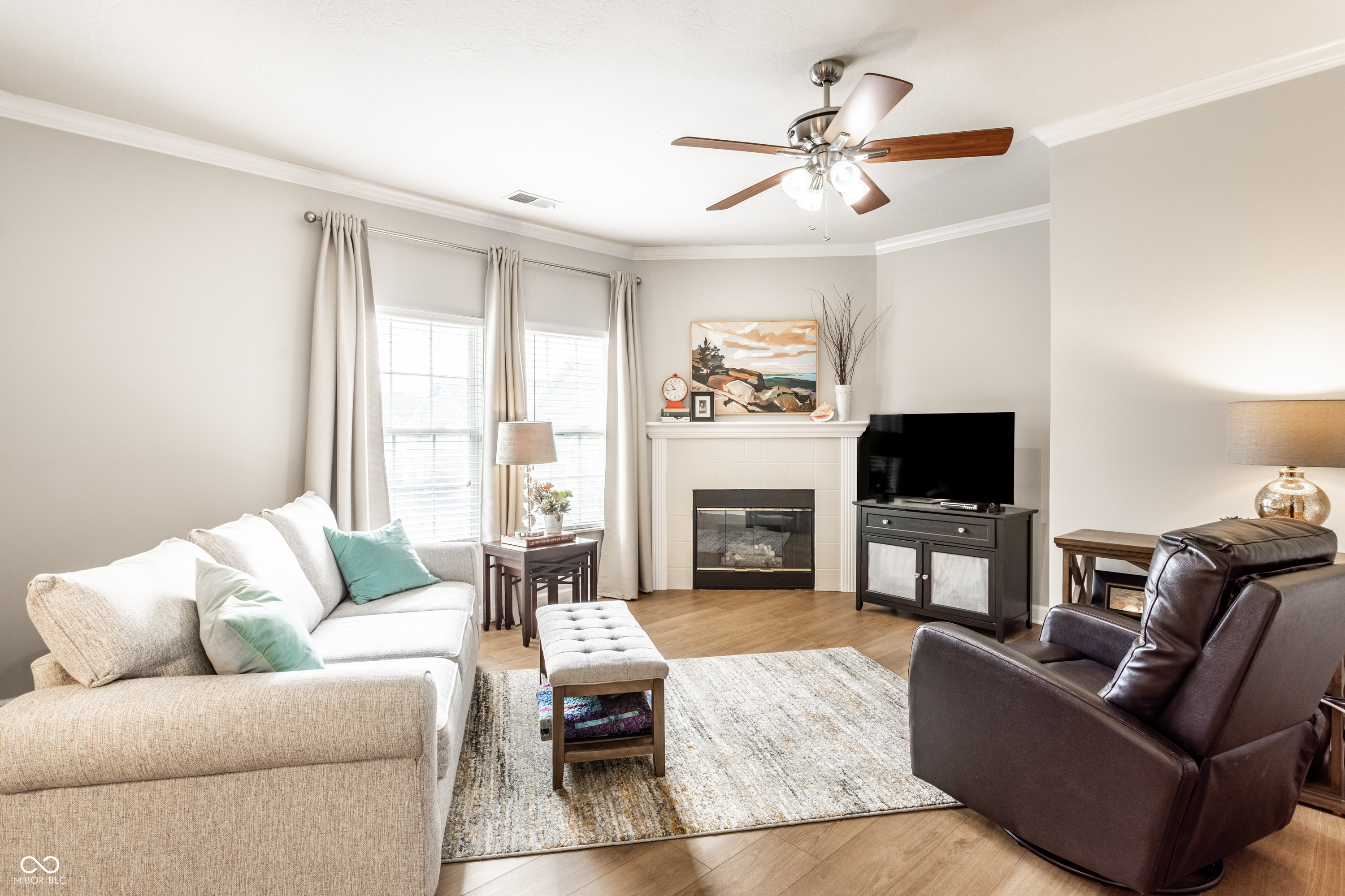 1344 Shadow Ridge Road Indianapolis, IN 46280 - Photo 5 of 28 Gallery Image 5