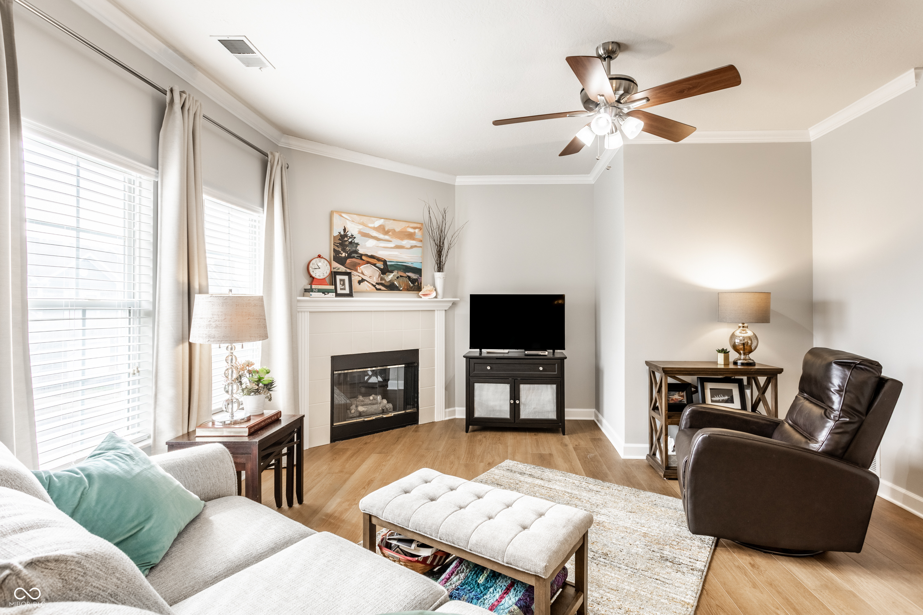 1344 Shadow Ridge Road Indianapolis, IN 46280 - Photo 6 of 28 Gallery Image 6