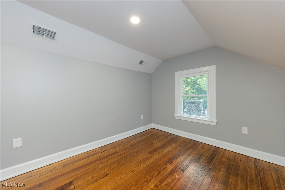 1640 Compton Road Cleveland, OH 44118 - Photo 33 of 46