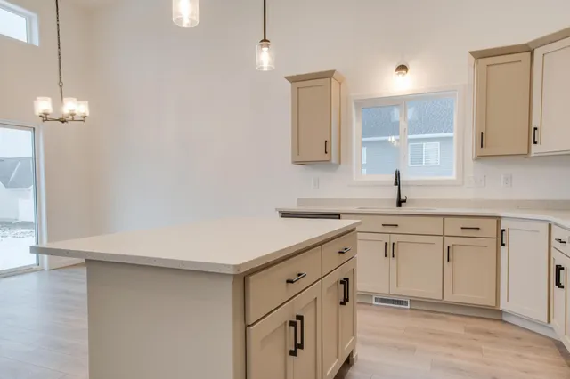 $319,900 | 2516 38th Avenue South, Moorhead, MN 56560