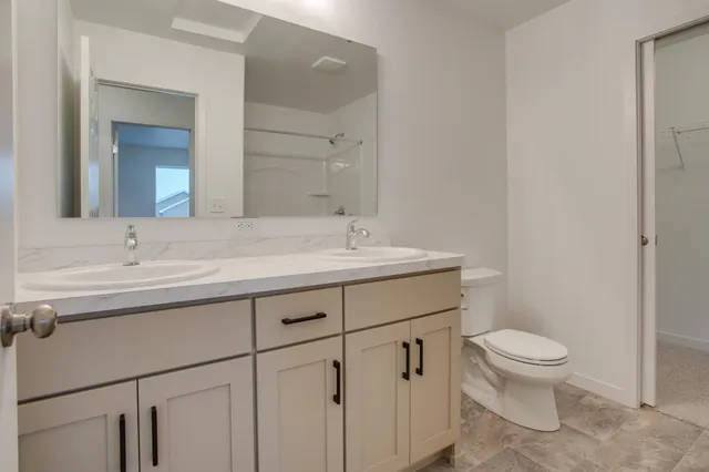 $319,900 | 2516 38th Avenue South, Moorhead, MN 56560