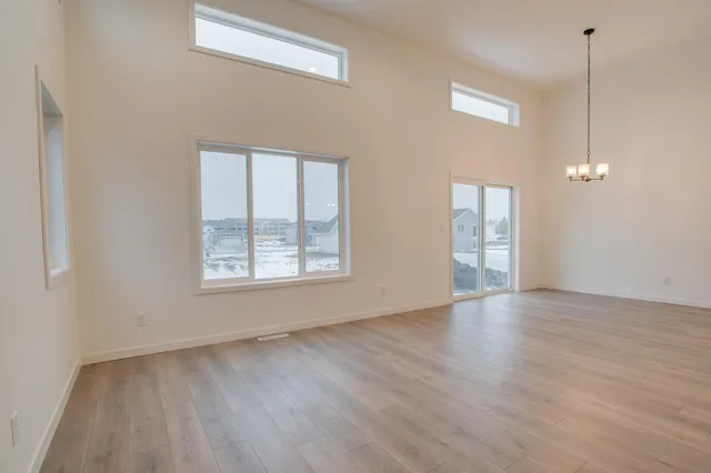 $319,900 | 2516 38th Avenue South, Moorhead, MN 56560