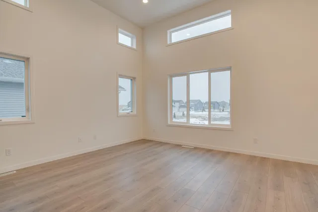 $319,900 | 2516 38th Avenue South, Moorhead, MN 56560