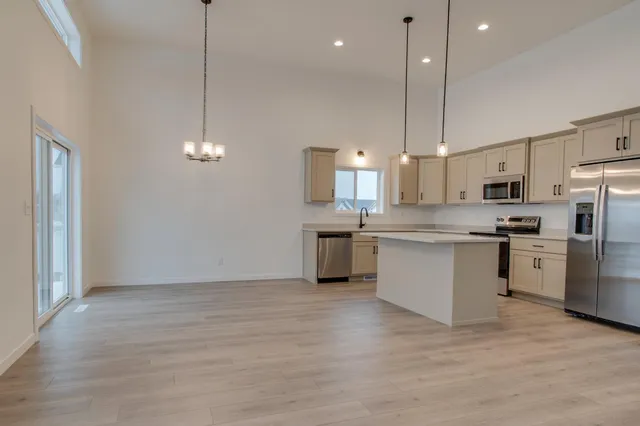 $319,900 | 2516 38th Avenue South, Moorhead, MN 56560