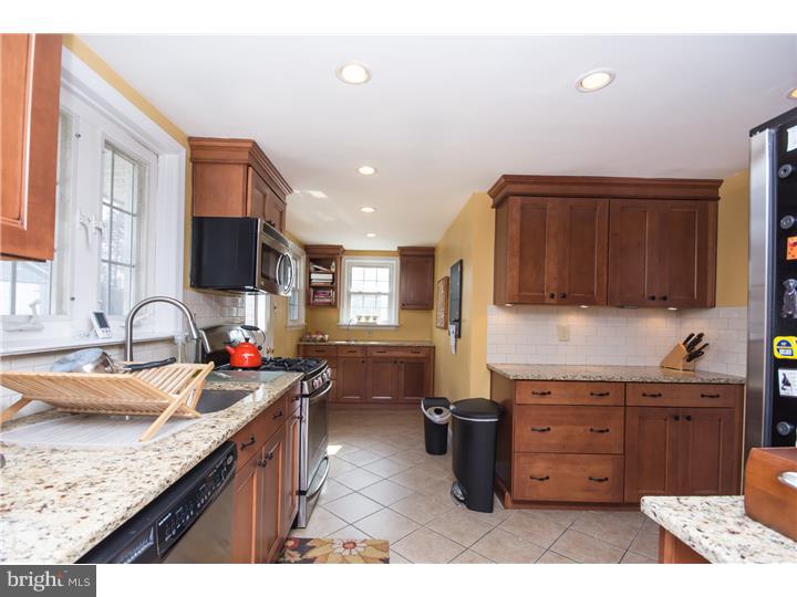 405 Shelbourne Road Havertown, PA 19083 - Photo 12 of 25