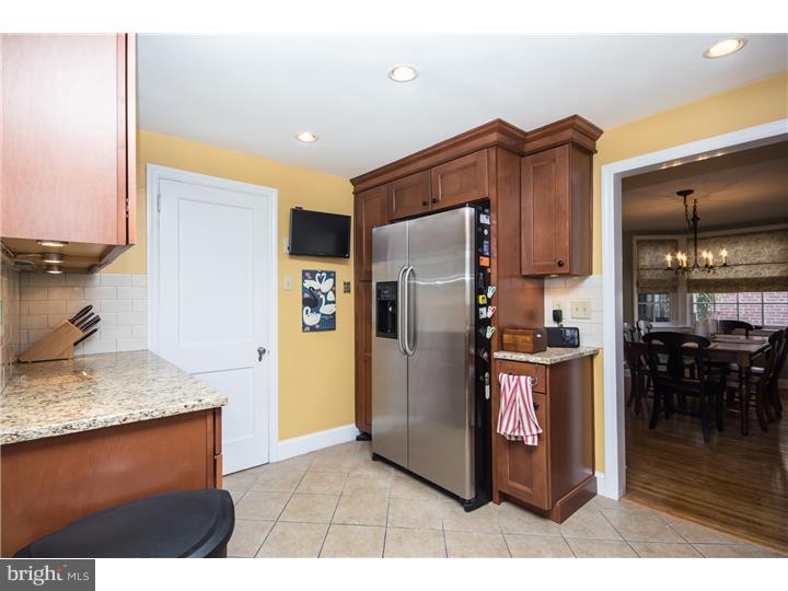 405 Shelbourne Road Havertown, PA 19083 - Photo 13 of 25
