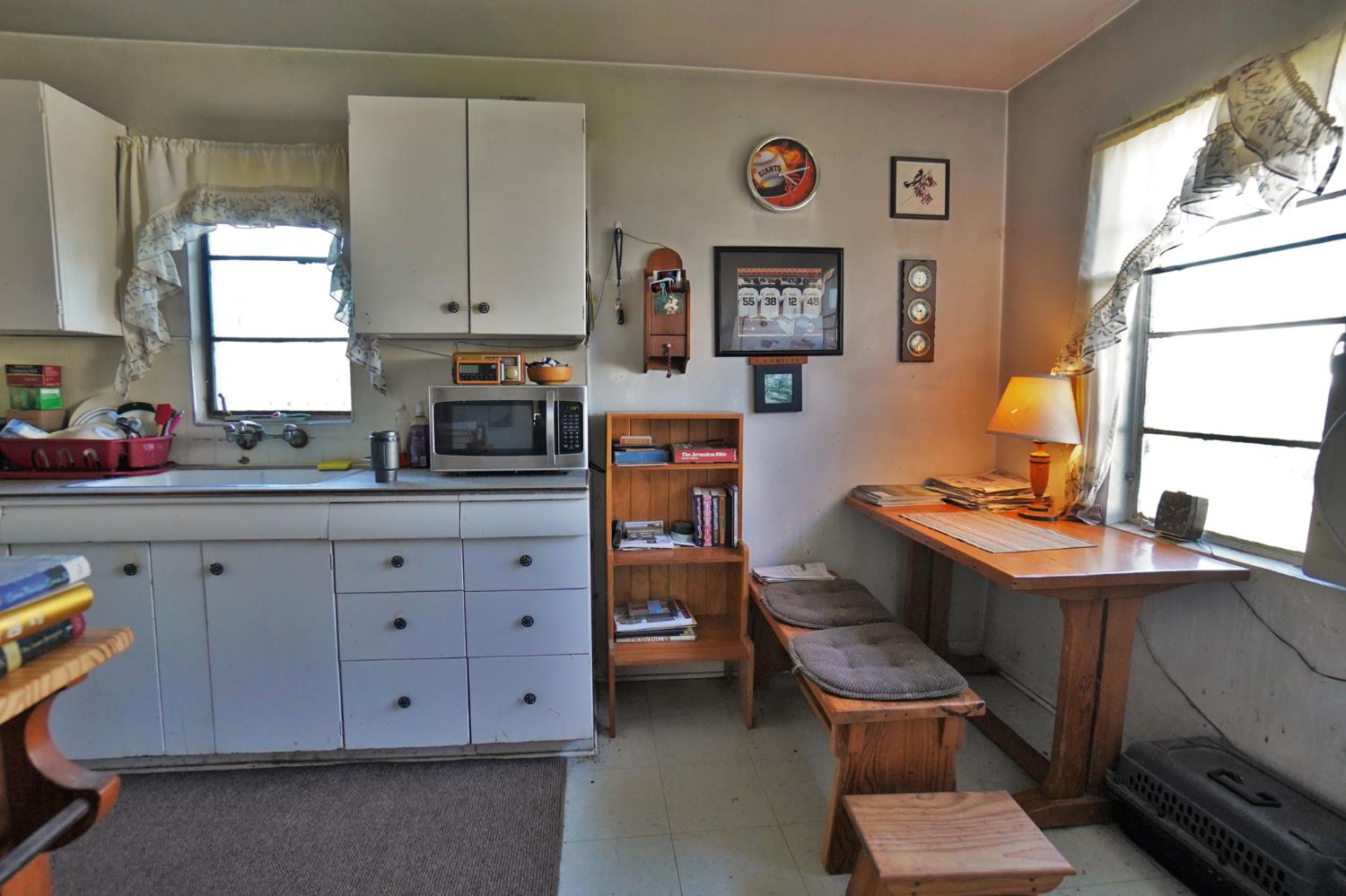 605 East Myrtle Street Hanford, CA 93230 - Photo 16 of 17 a view of a workspace with furniture