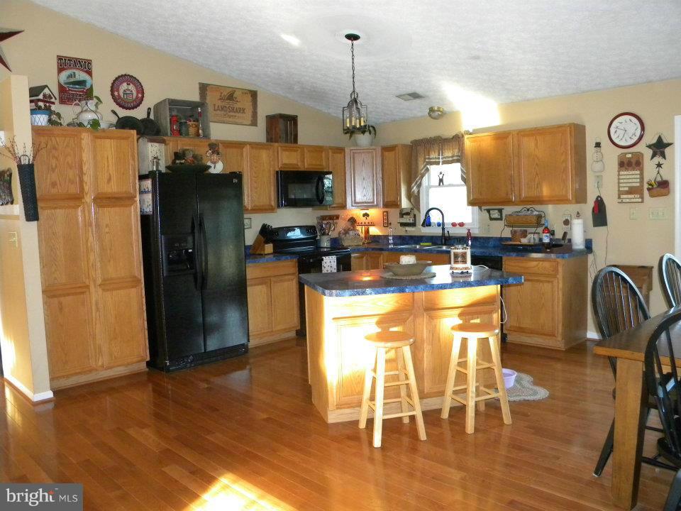 307 Ebenezer Church Road Winchester, VA 22603 - Photo 7 of 29 Kitchen