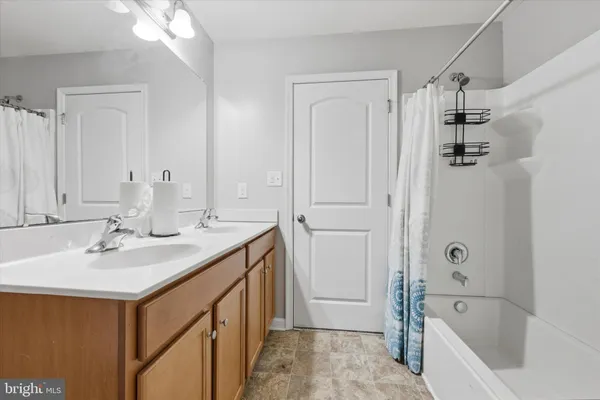 $2,800 | 321 Ava Drive, New Castle, DE 19720
