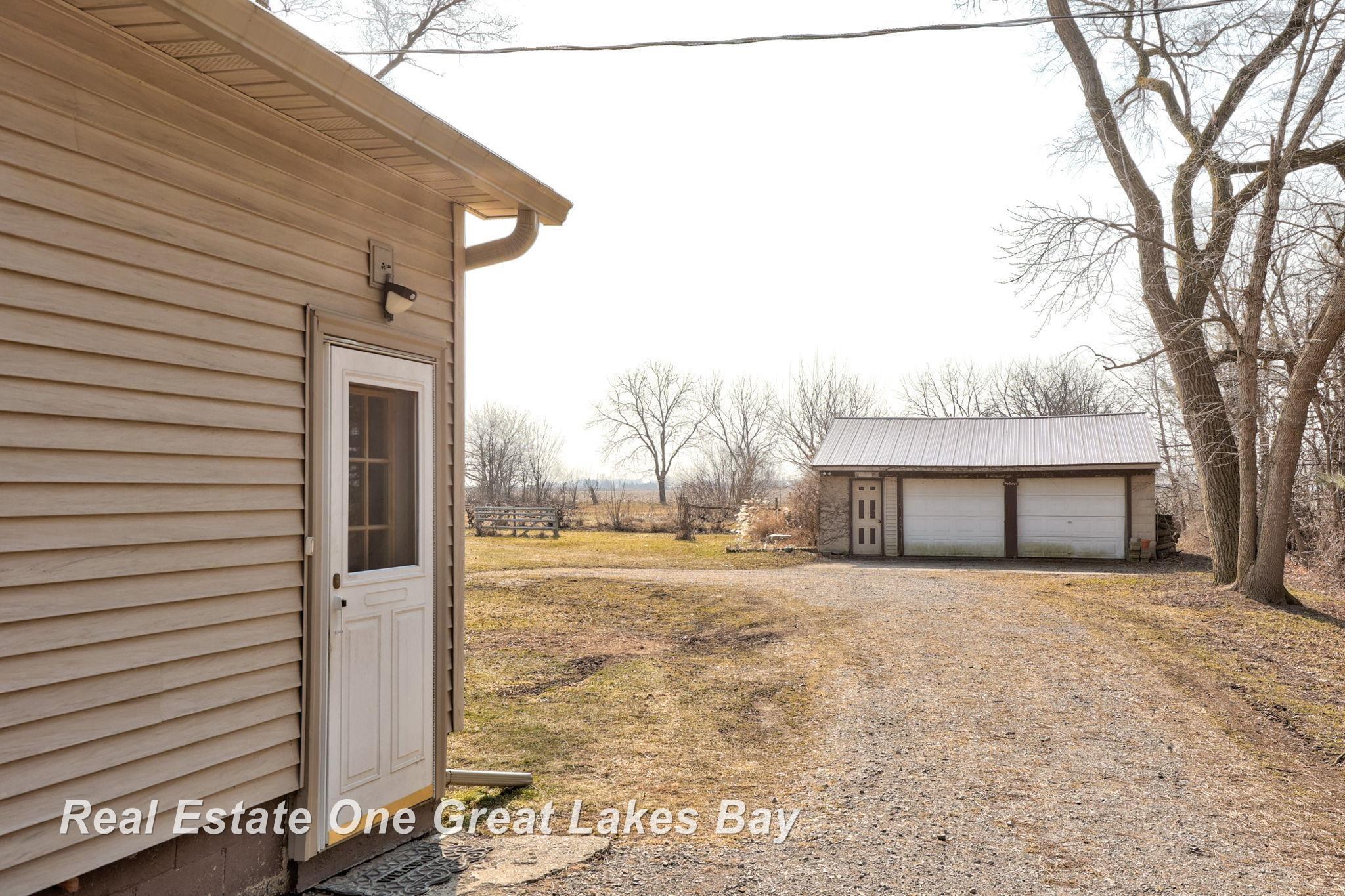 10388 East Washington Road Reese, MI 48757 - Photo 29 of 60