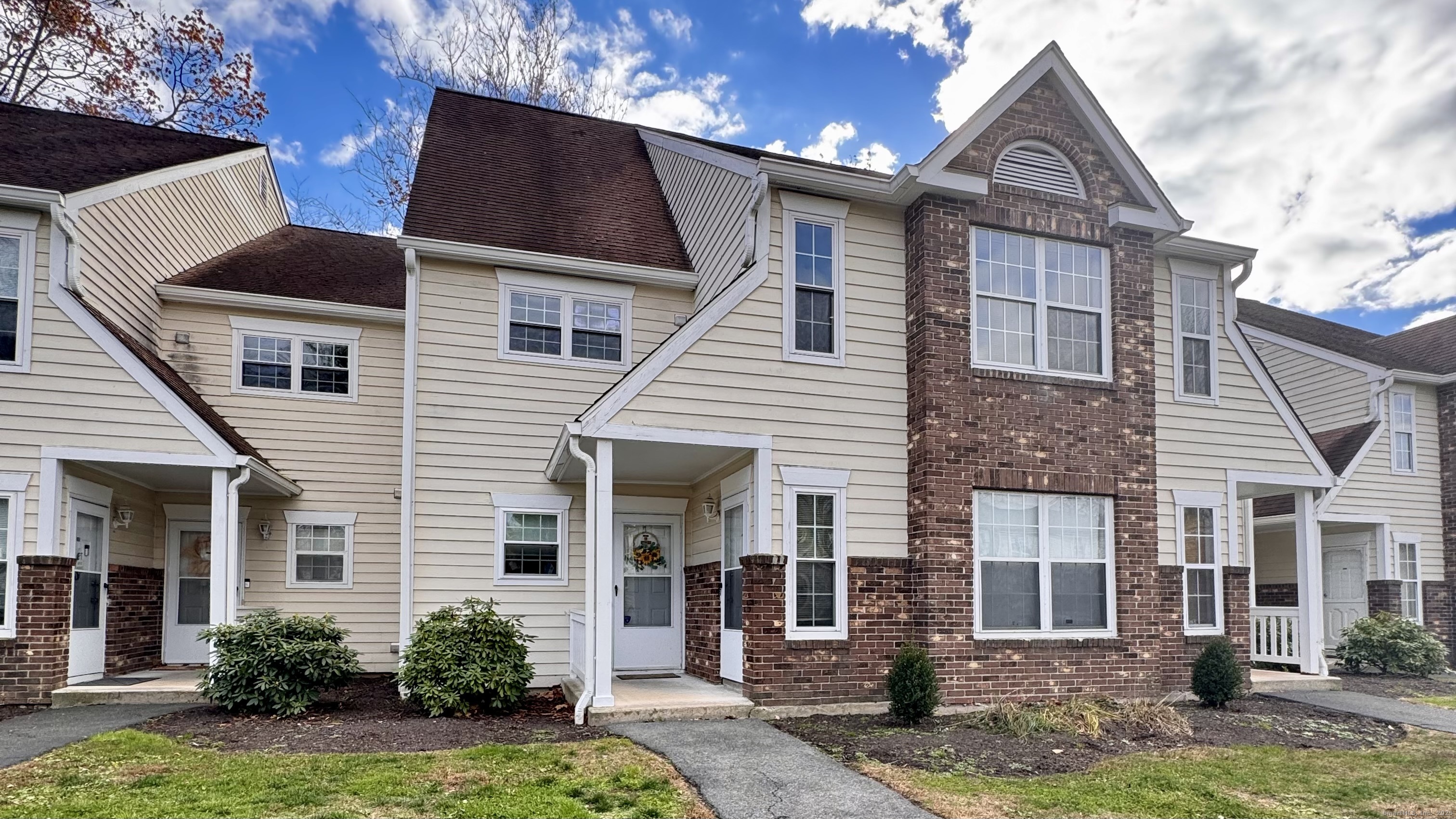 a front view of house with yard