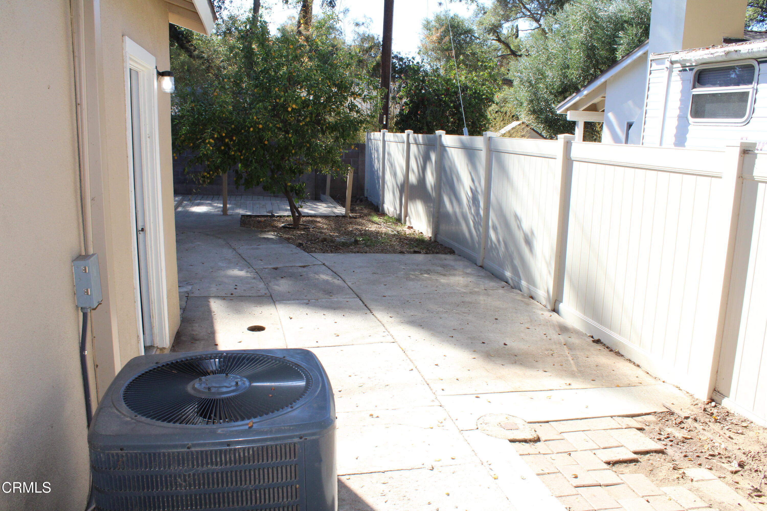 866 Cambon Circle Ojai, CA 93023 - Photo 20 of 27 a view of a house with backyard and trees