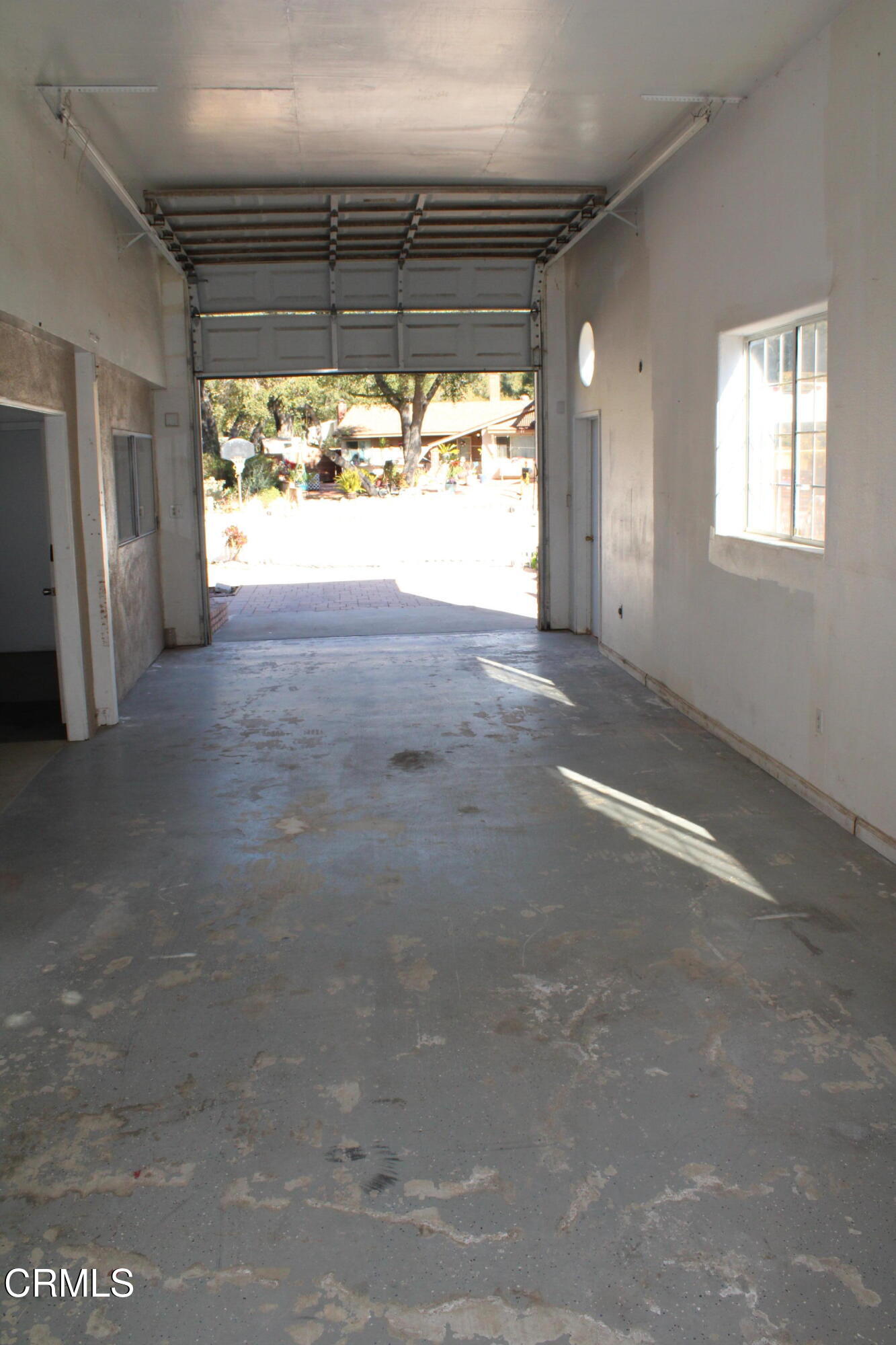 866 Cambon Circle Ojai, CA 93023 - Photo 25 of 27 a view of empty room with front door