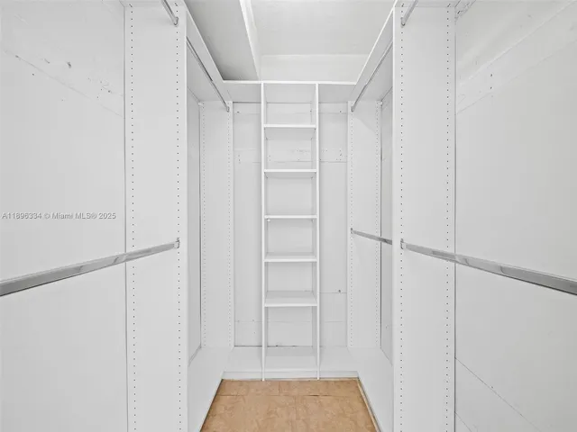 $324,900 | 4812 Northeast 23rd Avenue, Unit 2, Fort Lauderdale, FL 33308