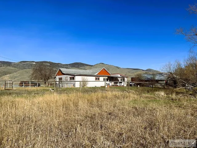 $290,000 | 113 Highway 93, Salmon, ID 83467