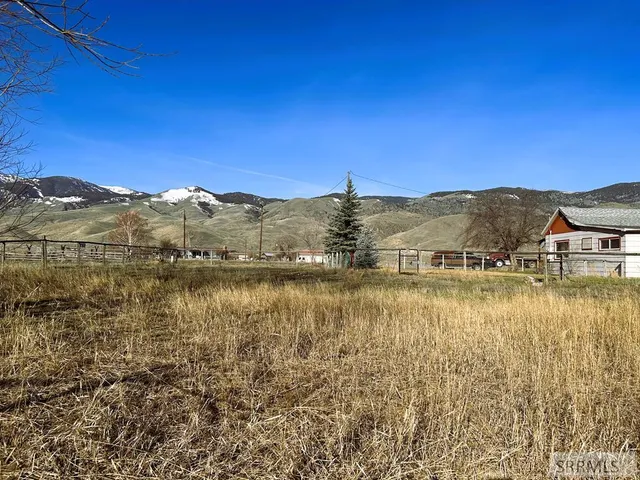 $290,000 | 113 Highway 93, Salmon, ID 83467