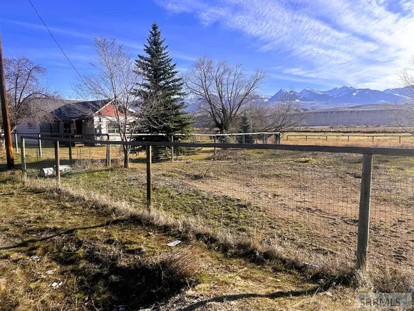 $290,000 | 113 Highway 93, Salmon, ID 83467