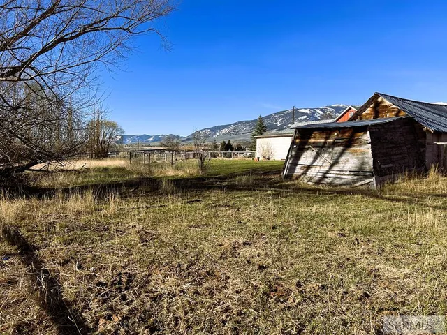 $290,000 | 113 Highway 93, Salmon, ID 83467