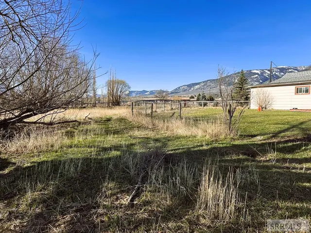 $290,000 | 113 Highway 93, Salmon, ID 83467