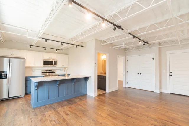 $1,500 | 614 East Main Street, Unit 205, Chattanooga, TN 37408