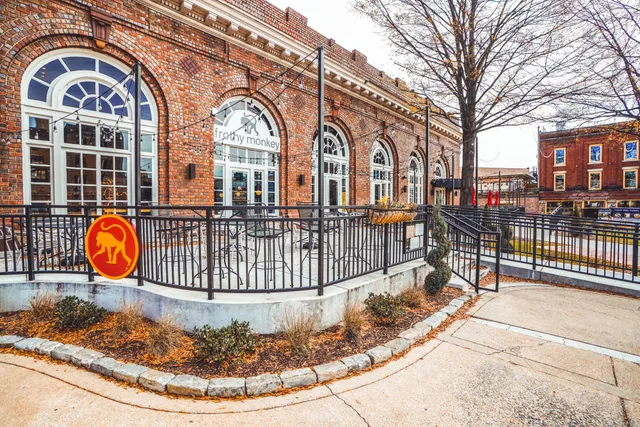 $1,500 | 614 East Main Street, Unit 205, Chattanooga, TN 37408