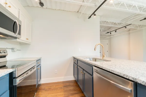 $1,500 | 614 East Main Street, Unit 205, Chattanooga, TN 37408