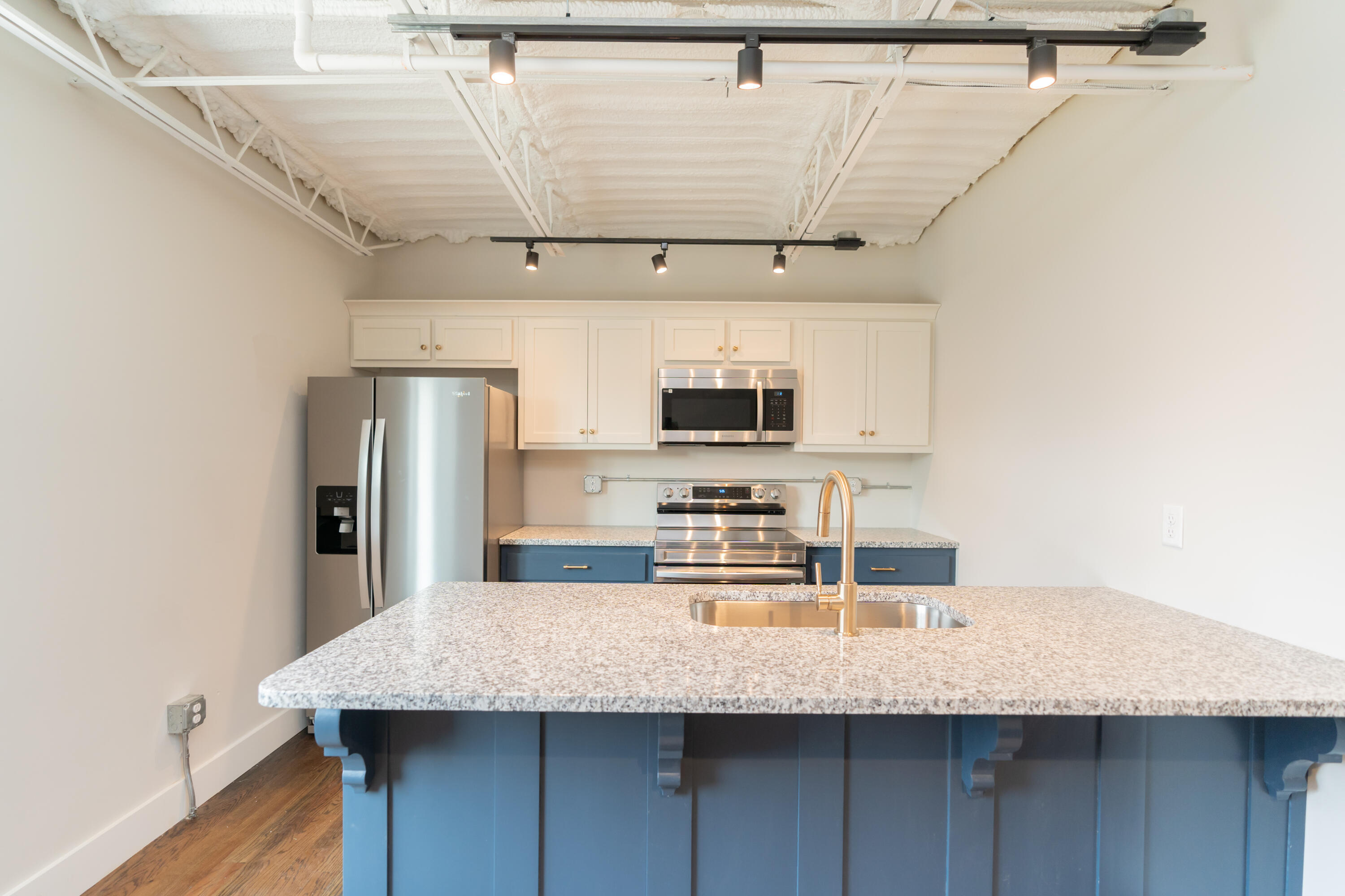 614 East Main Street, Unit 205 Chattanooga, TN 37408 - Photo 6 of 36 Unit 205