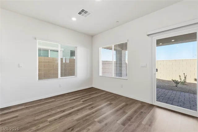 $2,400 | 534 Red Lovebird Avenue, Henderson, NV 89011