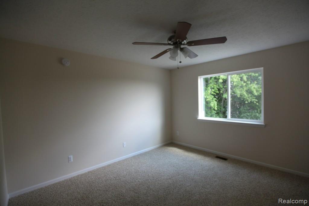808 Spirea, Unit 99 Howell, MI 48843 - Photo 5 of 9 Previous 1.5 Story in the Meadows
