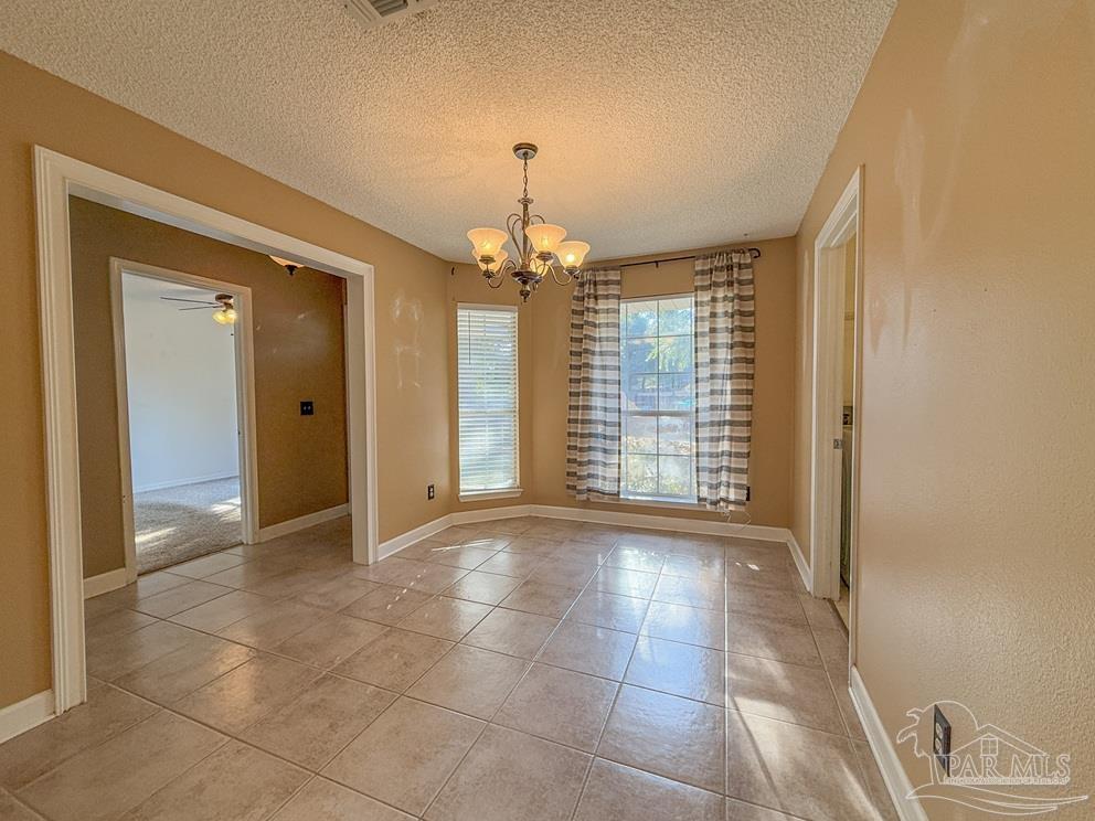 6902 Hanover Court Milton, FL 32570 - Photo 5 of 40