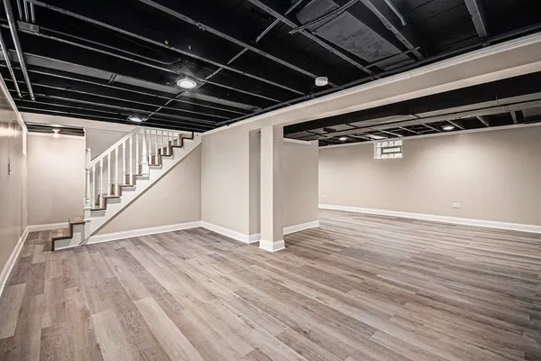 $334,900 | 26 East 157th Street, South Holland, IL 60473