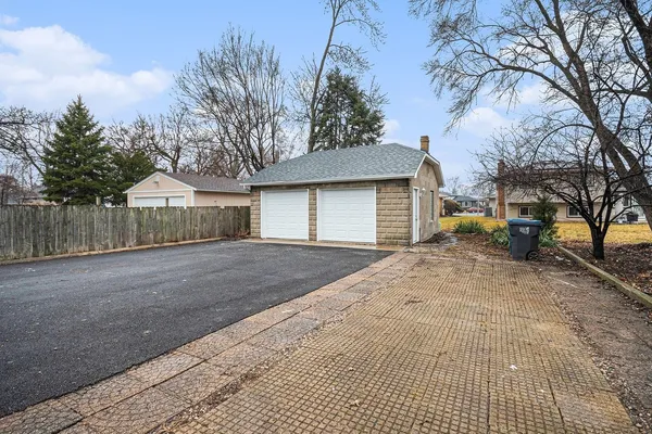 $334,900 | 26 East 157th Street, South Holland, IL 60473