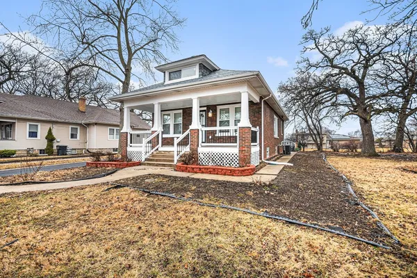 $334,900 | 26 East 157th Street, South Holland, IL 60473
