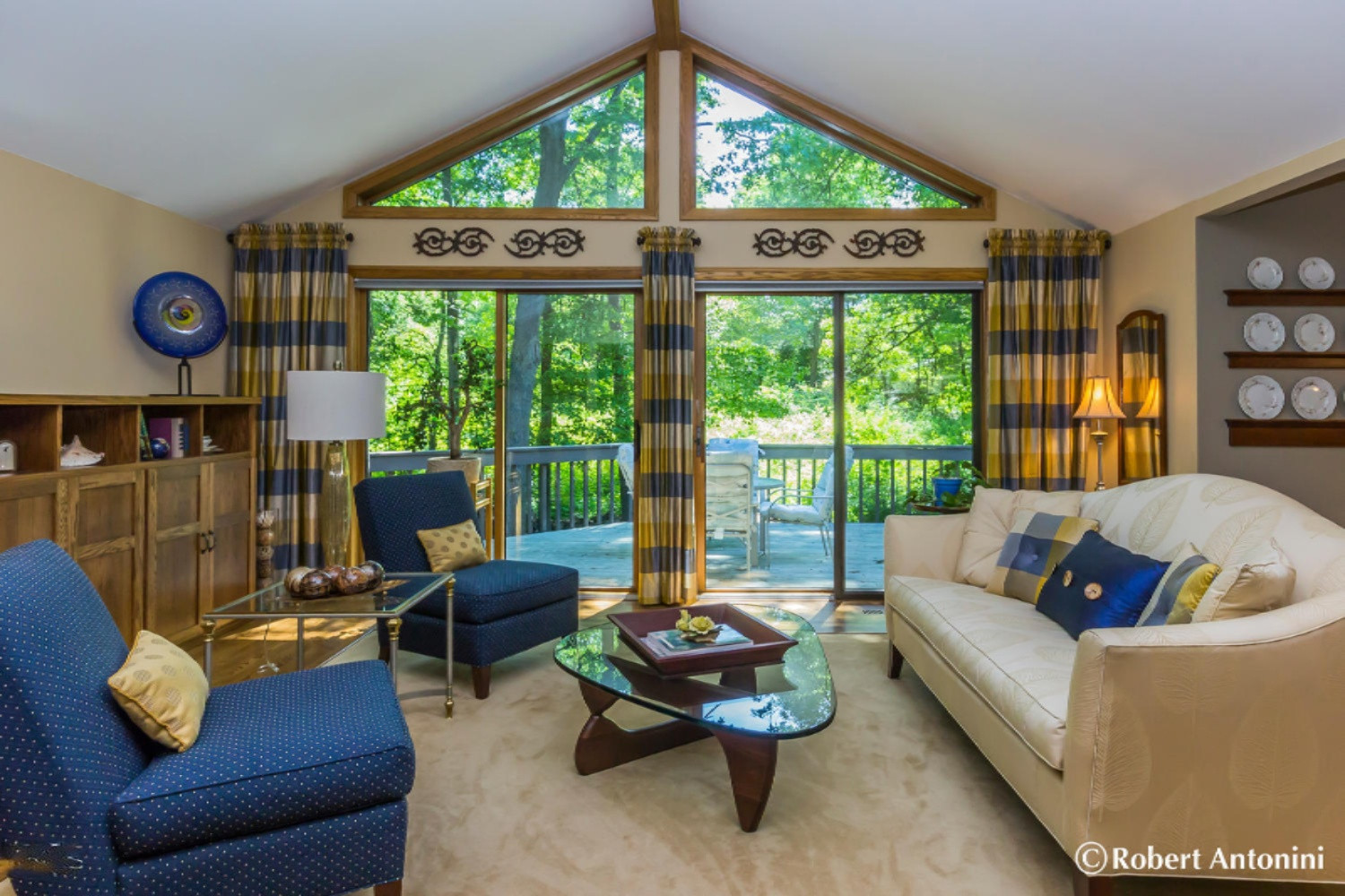 5830 Cascade Road Southeast Grand Rapids, MI 49546 - Photo 10 of 52 5830 Cascade Rd SE Grand-large-012-37-Li