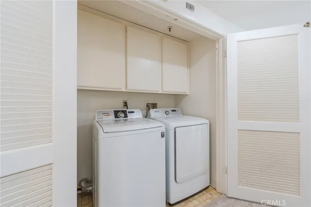 $735,000 | 2559 Plaza Del Amo, Unit 207, Torrance, CA 90503