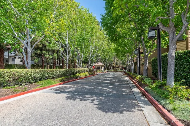 $735,000 | 2559 Plaza Del Amo, Unit 207, Torrance, CA 90503