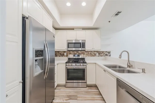 $735,000 | 2559 Plaza Del Amo, Unit 207, Torrance, CA 90503