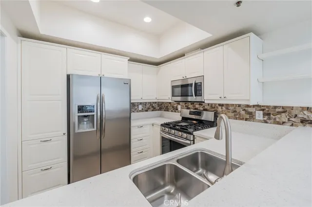 $735,000 | 2559 Plaza Del Amo, Unit 207, Torrance, CA 90503