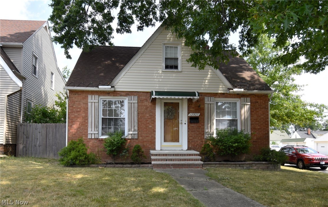 12927 Grannis Road Cleveland, OH 44125 - Photo 3 of 35 Gallery Image 3