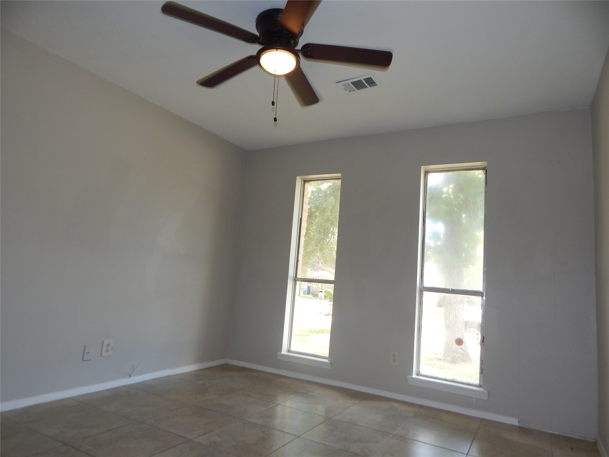 11626 Sharpview Drive Houston, TX 77072 - Photo 13 of 20 Bedroom #2
