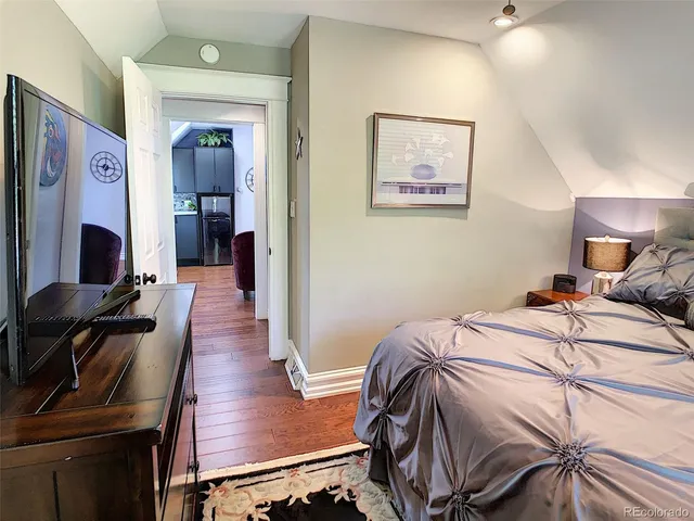 $1,400 | 124 South Sherman Street, Unit UPSTAIRS, Denver, CO 80209