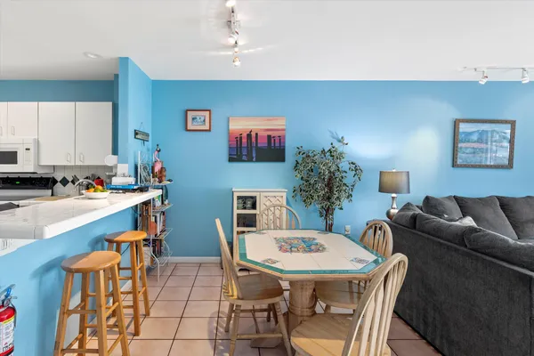 $625,000 | 2601 South Roosevelt Boulevard, Unit 204A, Key West, FL 33040