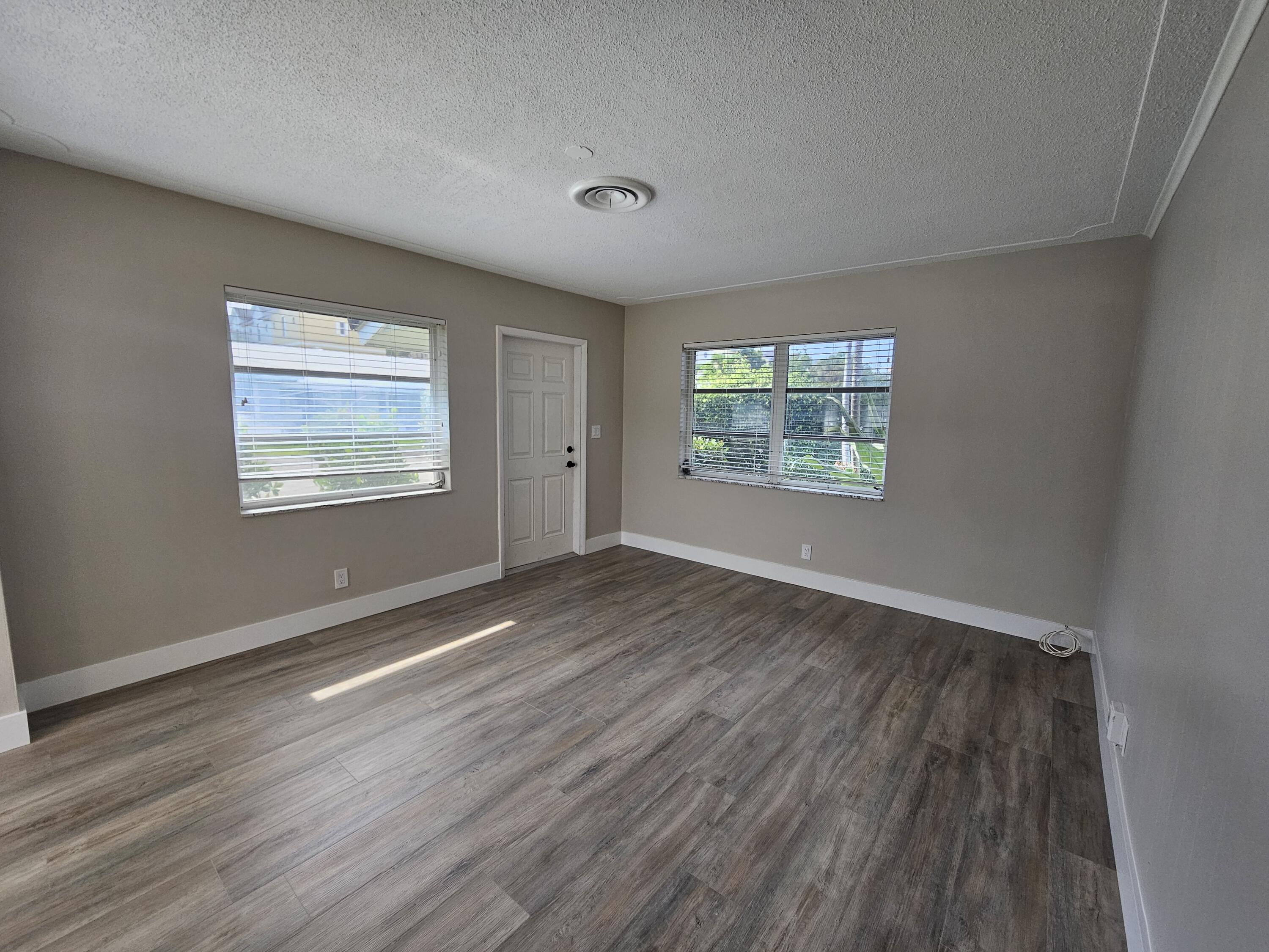 2110 Northeast 41st Street, Unit D Lighthouse Point, FL 33064 - Photo 13 of 19 20250728_163447