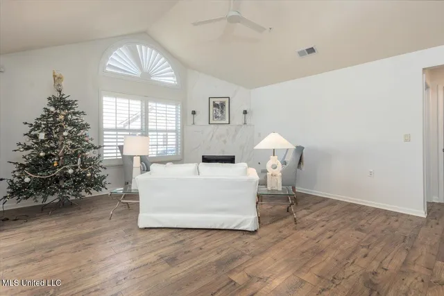 $295,000 | 8729 Parkview Oaks Circle, Olive Branch, MS 38654