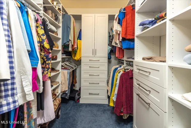 $295,000 | 8729 Parkview Oaks Circle, Olive Branch, MS 38654