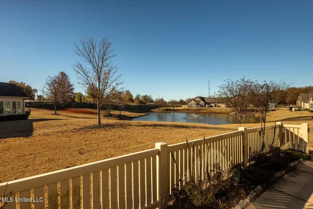 $295,000 | 8729 Parkview Oaks Circle, Olive Branch, MS 38654